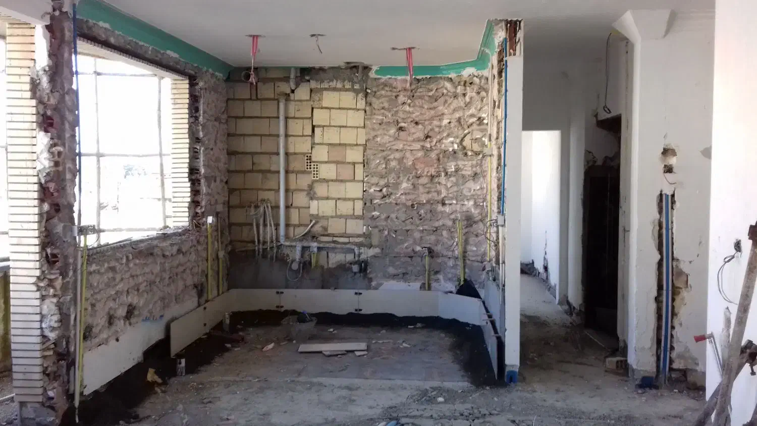 کارگر کاشی کار|استخدام معماری، عمران و ساختمانی|لنگرود, |دیوار