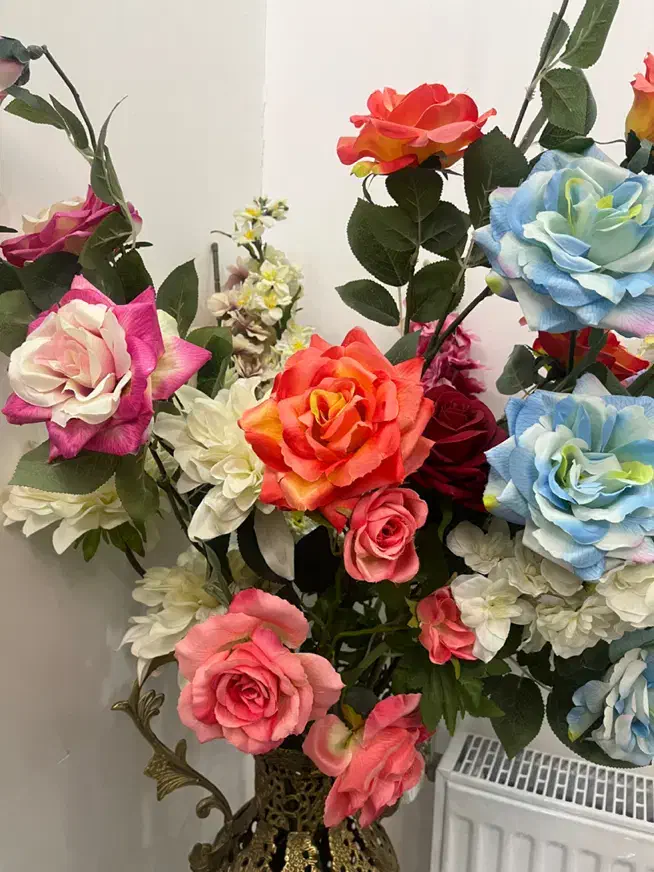 گل مصنوعی|گل مصنوعی|پرند, فاز ۱|دیوار