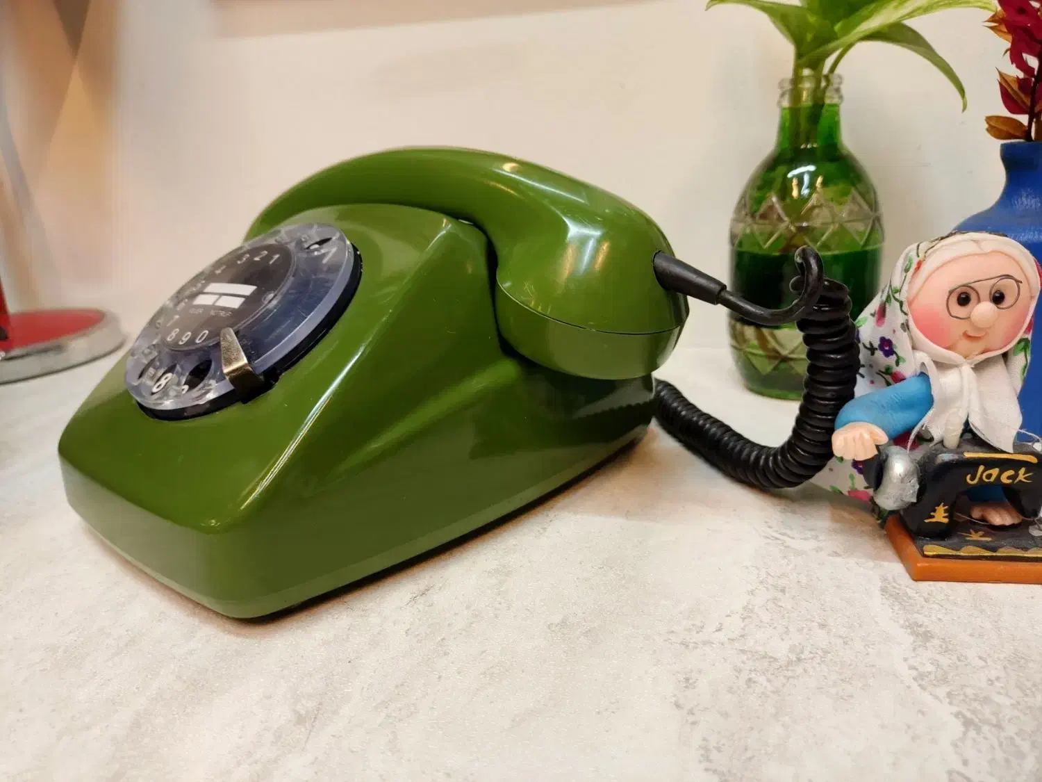 تلفن قدیمی انتیک|تلفن رومیزی|تهران, فلسطین (میدان انقلاب)|دیوار