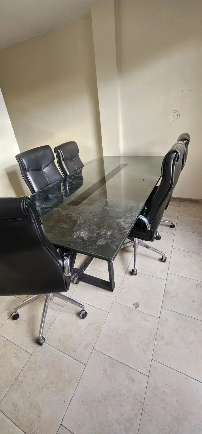 میز کنفرانس ۸ نفره|مبلمان اداری|تهران, سردارجنگل|دیوار