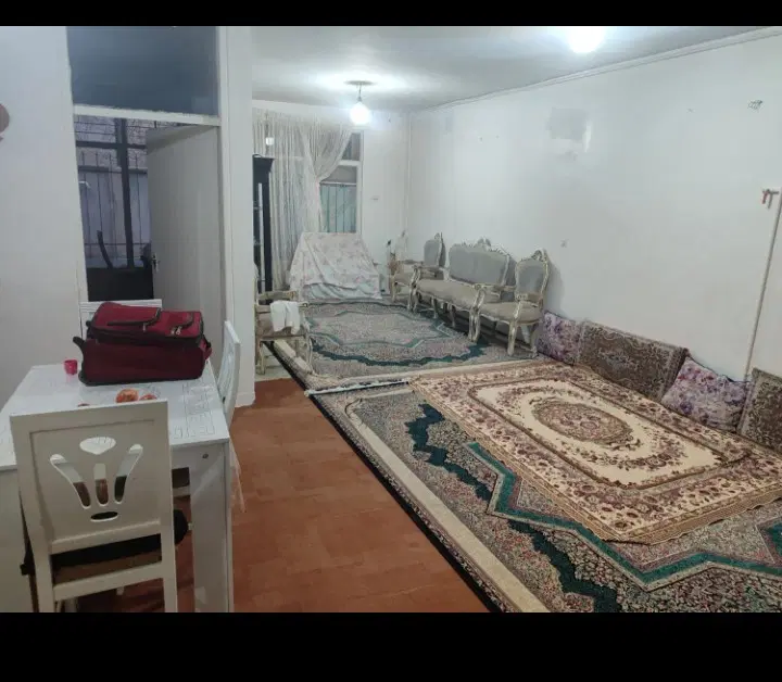 اجاره آپارتمان 90 متری// 2 خواب // خیابان سپاه|اجارهٔ آپارتمان|بومهن, |دیوار