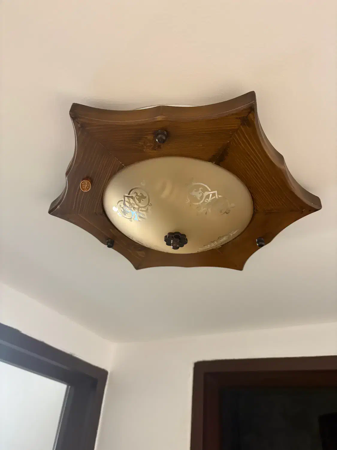 دو عدد لوستر چوبی|لوستر و چراغ آویز|یزد, |دیوار