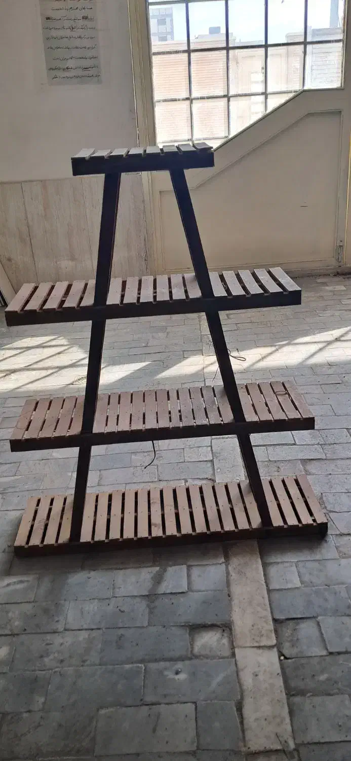 استند چوبی|میز و صندلی غذاخوری|سهند, |دیوار