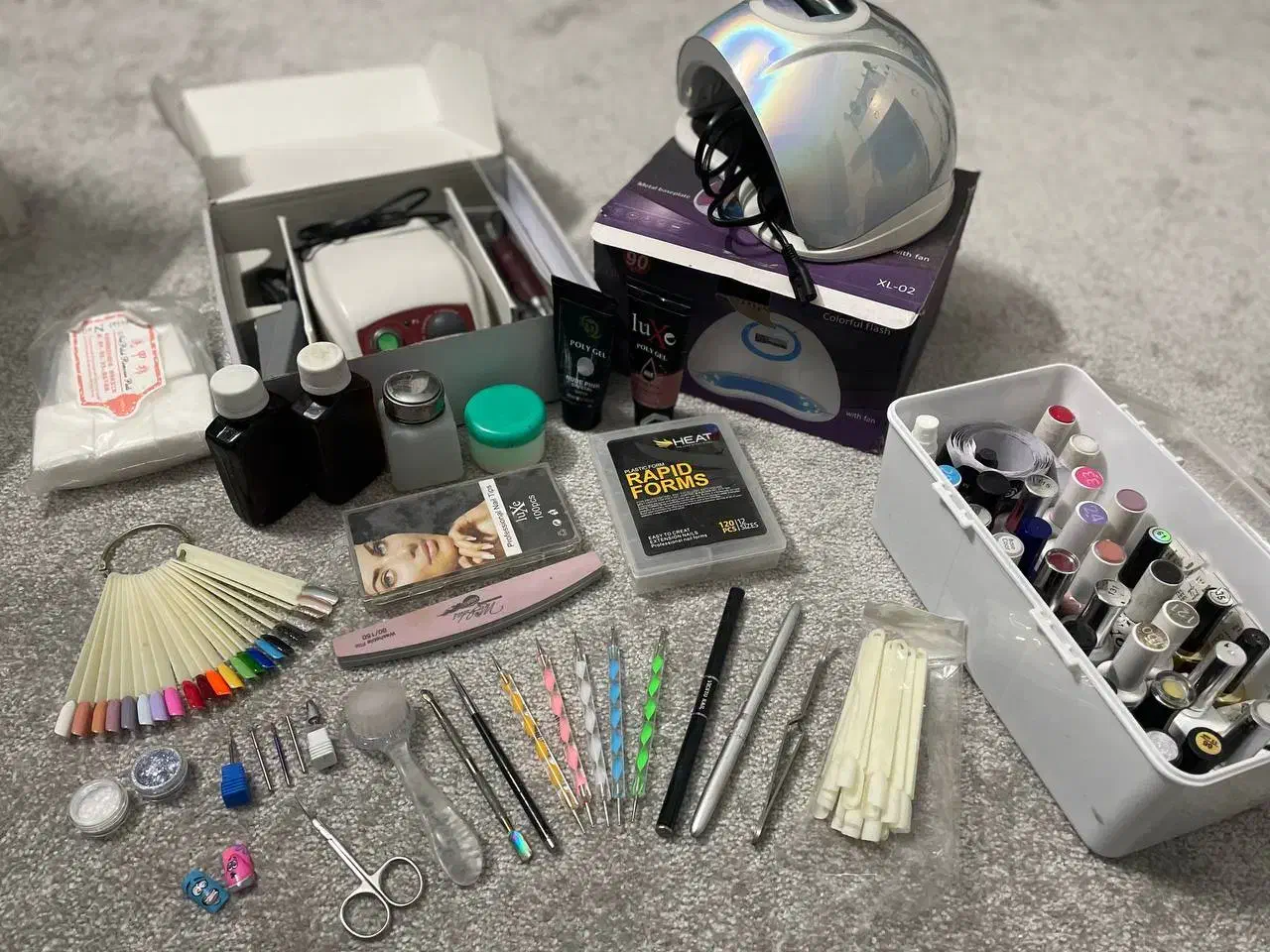 لوازم کاشت ناخن|آرایشگاه و سالن‌های زیبایی|نیشابور, شهرک اندیشه|دیوار