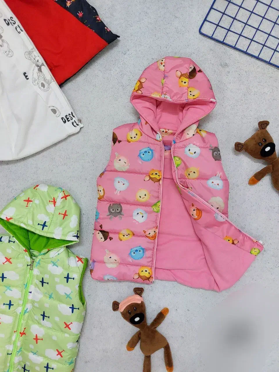 پافر|کفش و لباس بچه|تربت جام, شاد|دیوار