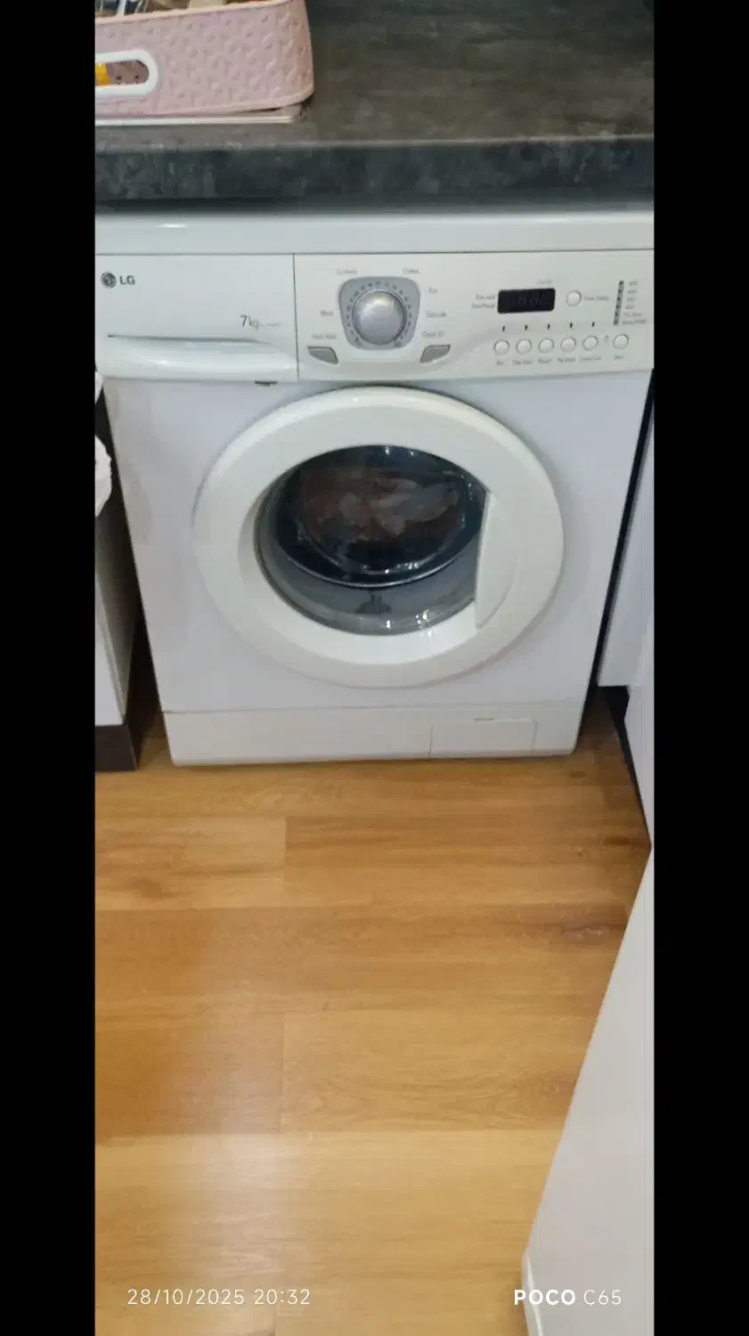 لباسشویی ال جی ۷کیلوی|ماشین لباسشویی و خشک‌کن لباس|بندر انزلی, پرستار|دیوار