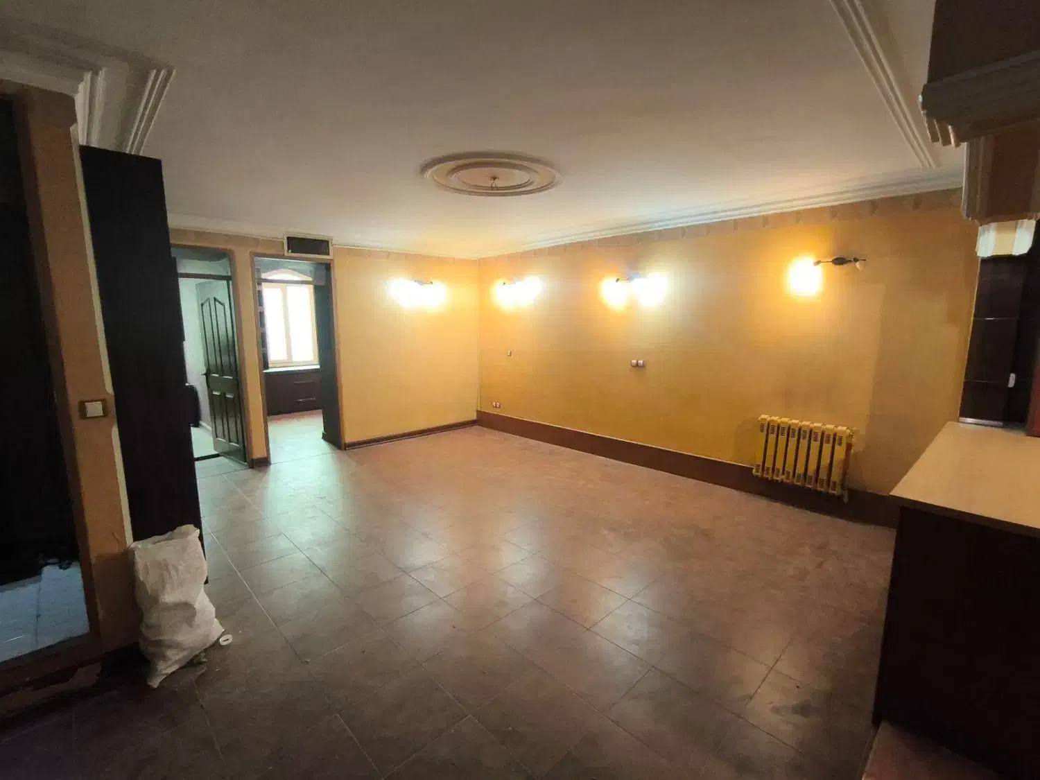 ویلایی. مشهد نزدیک حرم. معاوضه با آپارتمان تهران|فروش خانه و ویلا|تهران, شهرک محلاتی|دیوار