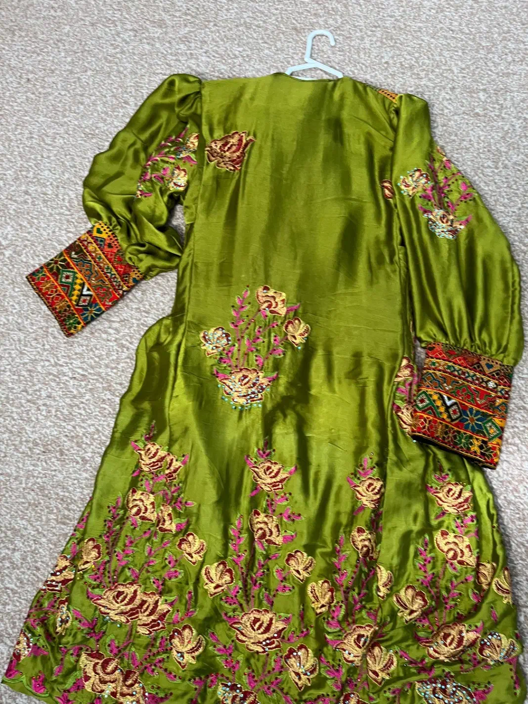 لباس بلوچی نو|لباس|بیرجند, |دیوار