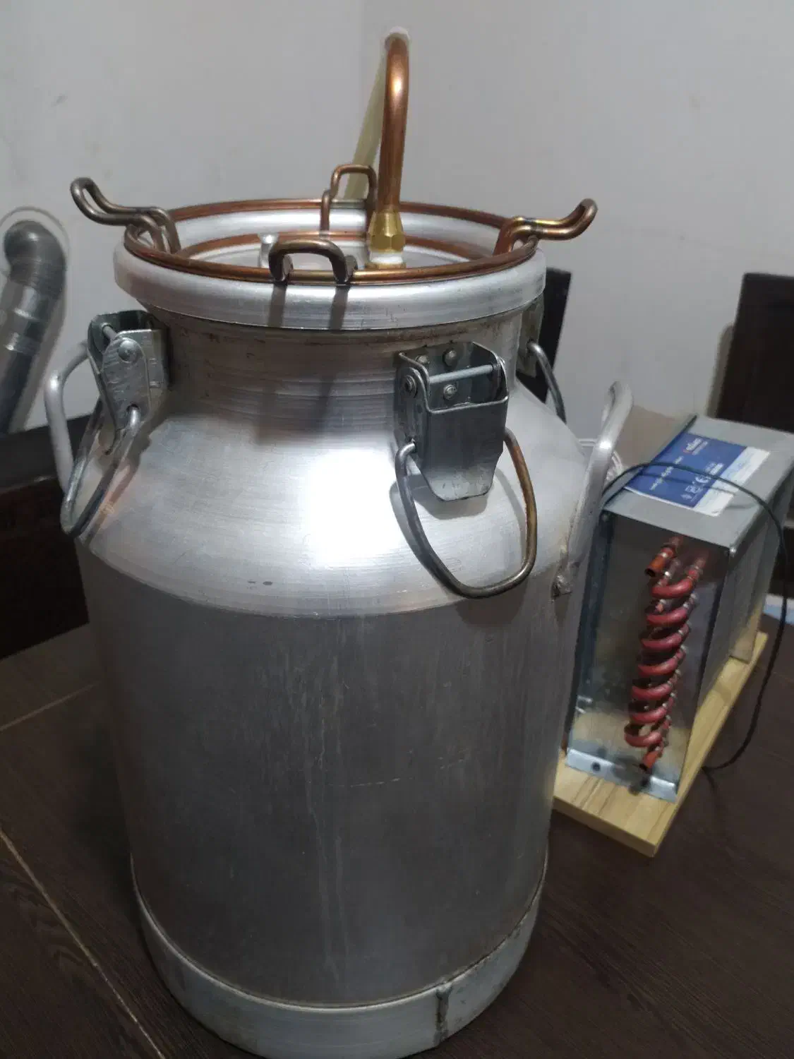 دیگ|ظروف پخت‌وپز|شیراز, درکی|دیوار