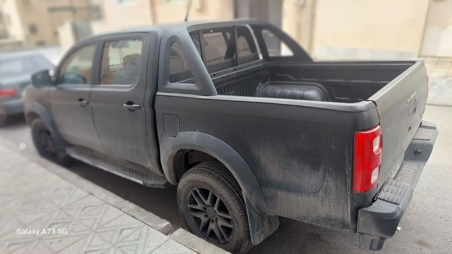 کی ام سی مدل 1402|خودرو سواری و وانت|اسلام‌شهر, شهرک قائمیه|دیوار