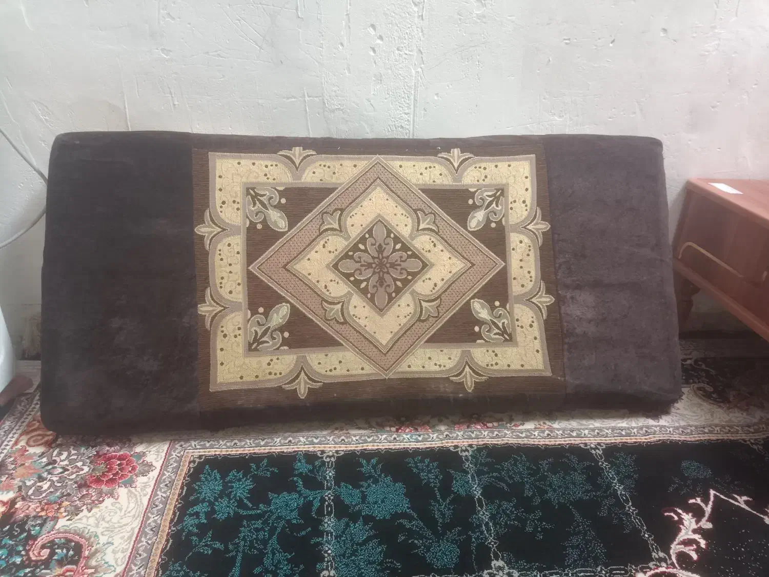 6عدد پشتی دورویه|پشتی|اسلامآباد غرب, |دیوار