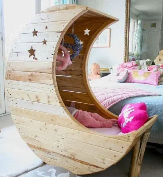 تخت بچه|تخت و صندلی بچه|صومعهسرا, |دیوار