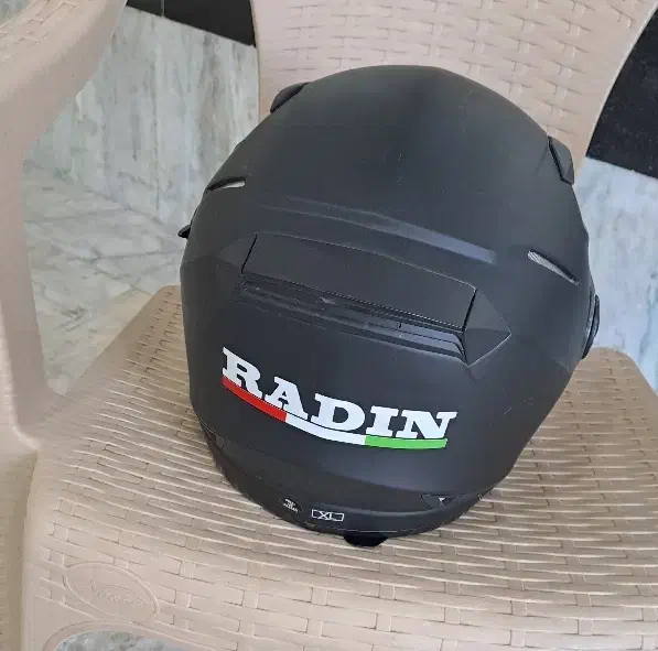 کلاه کاسکت رادین در حد نو|قطعات یدکی و لوازم جانبی|آستانه اشرفیه, |دیوار