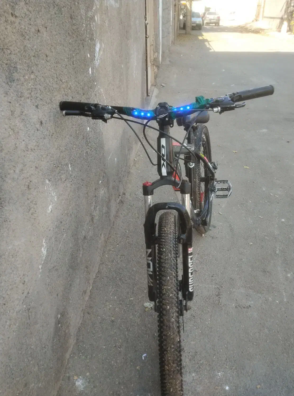 دوچرخه 26|دوچرخه، اسکیت، اسکوتر|تربت جام, میان جام|دیوار