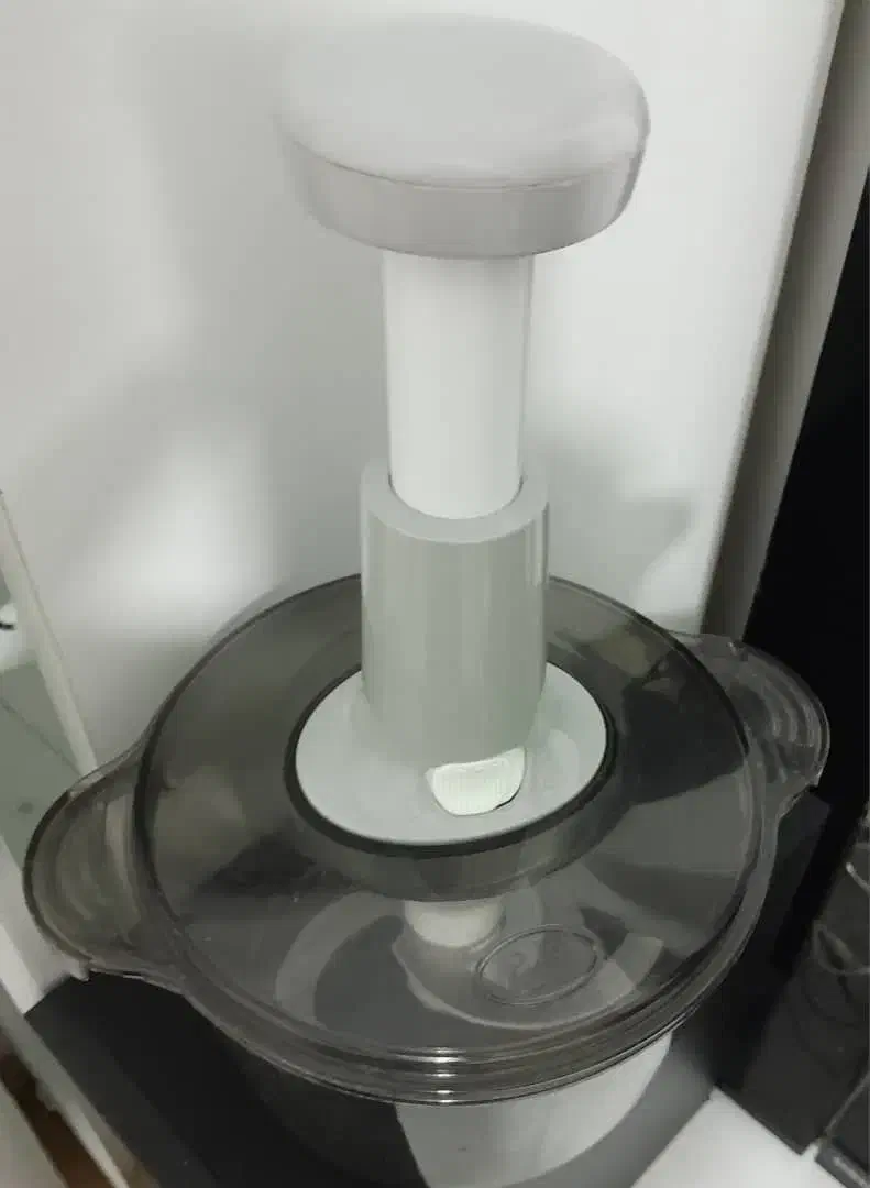 خردکن دستی نو سایز بزرگ|ظروف پخت‌وپز|اندیشه, اندیشه فاز ۳|دیوار