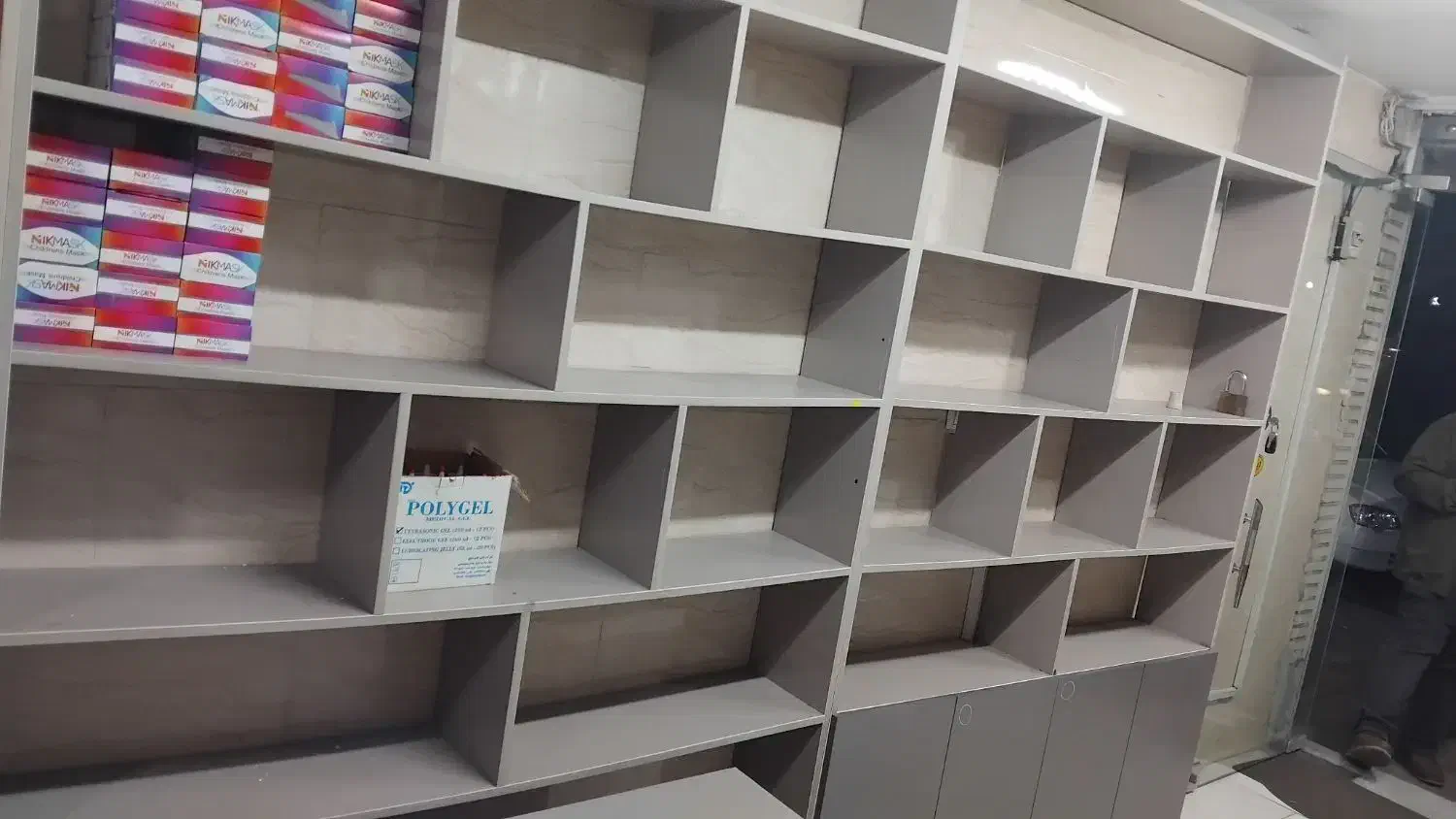 قفسه مغازه در حد نو|فروشگاه و مغازه|رشت, رودبارتان|دیوار