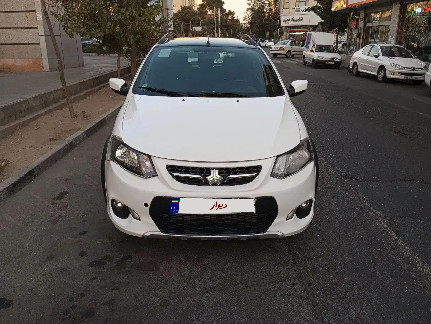 کوییک R مدل 99 کم کارکرد سفید مشکی|خودرو سواری و وانت|گلستان (تهران), |دیوار