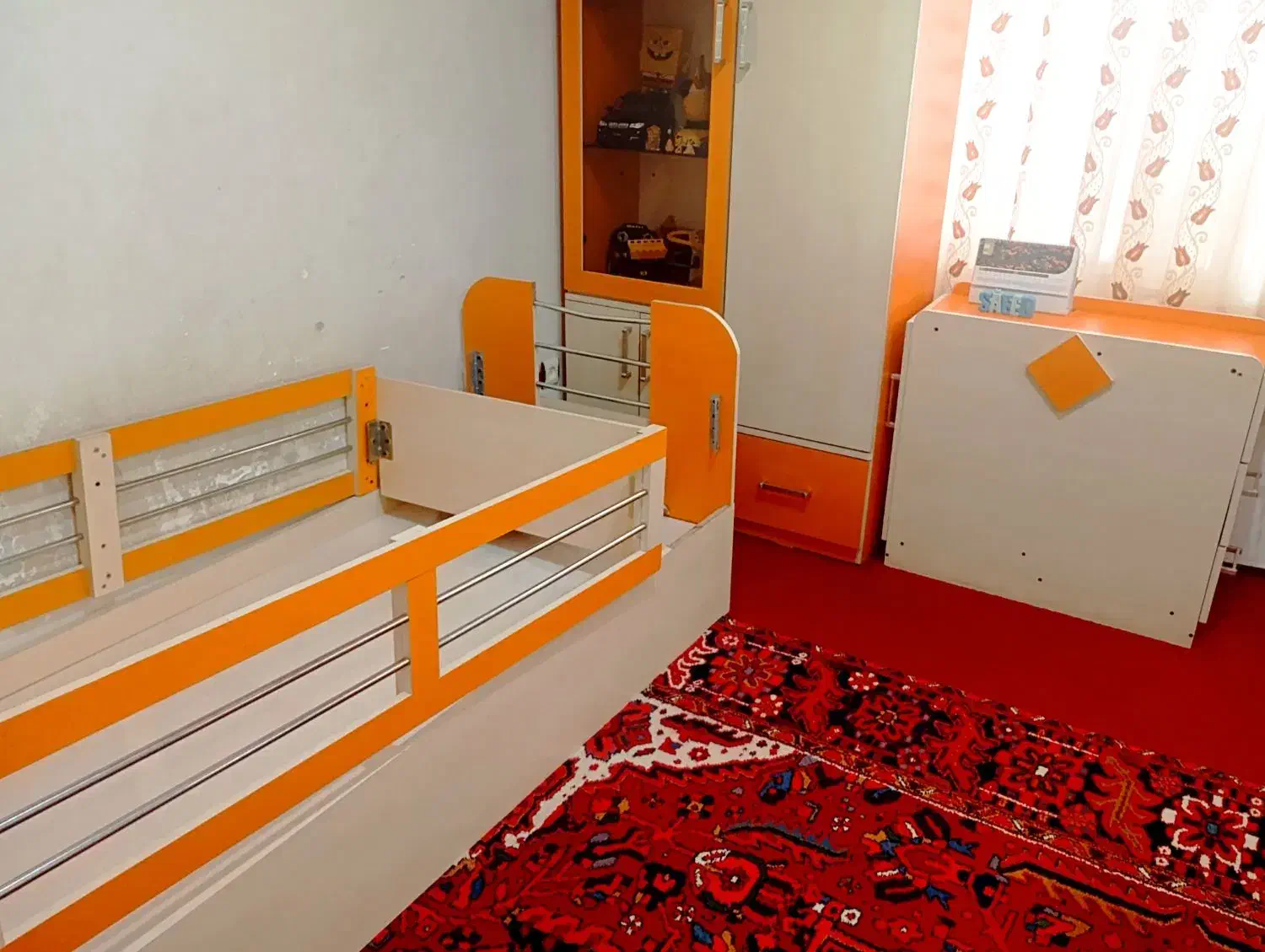 فروش|تخت و صندلی بچه|بناب, |دیوار