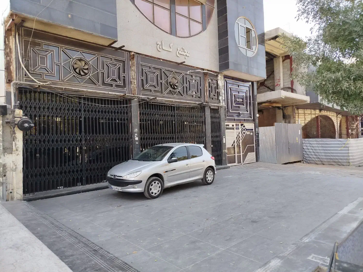 مغازه ۲۹۰متری شصت متری /تاپ لوکیشن|اجارهٔ مغازه و غرفه|یاسوج, |دیوار