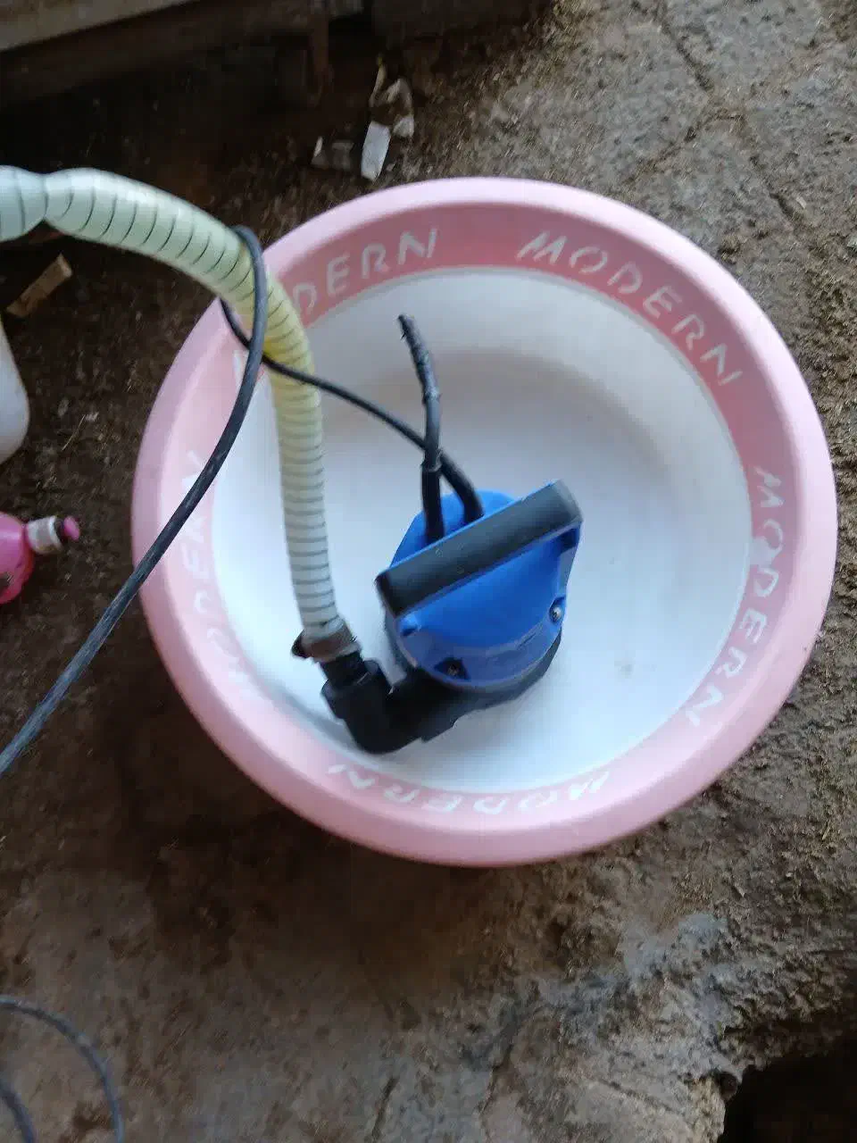 وسایل شیر دوشی|ماشین‌آلات صنعتی|بسطام, |دیوار