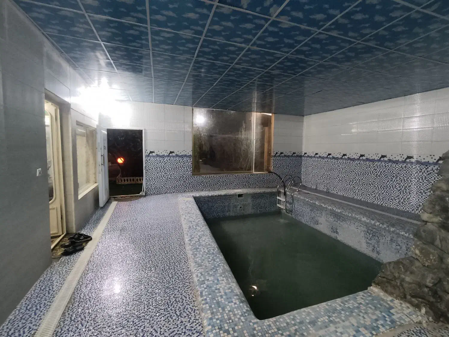 ویلا نقلی مرتب|اجارهٔ کوتاهمدت ویلا و باغ|محمدشهر, محمدشهر|دیوار