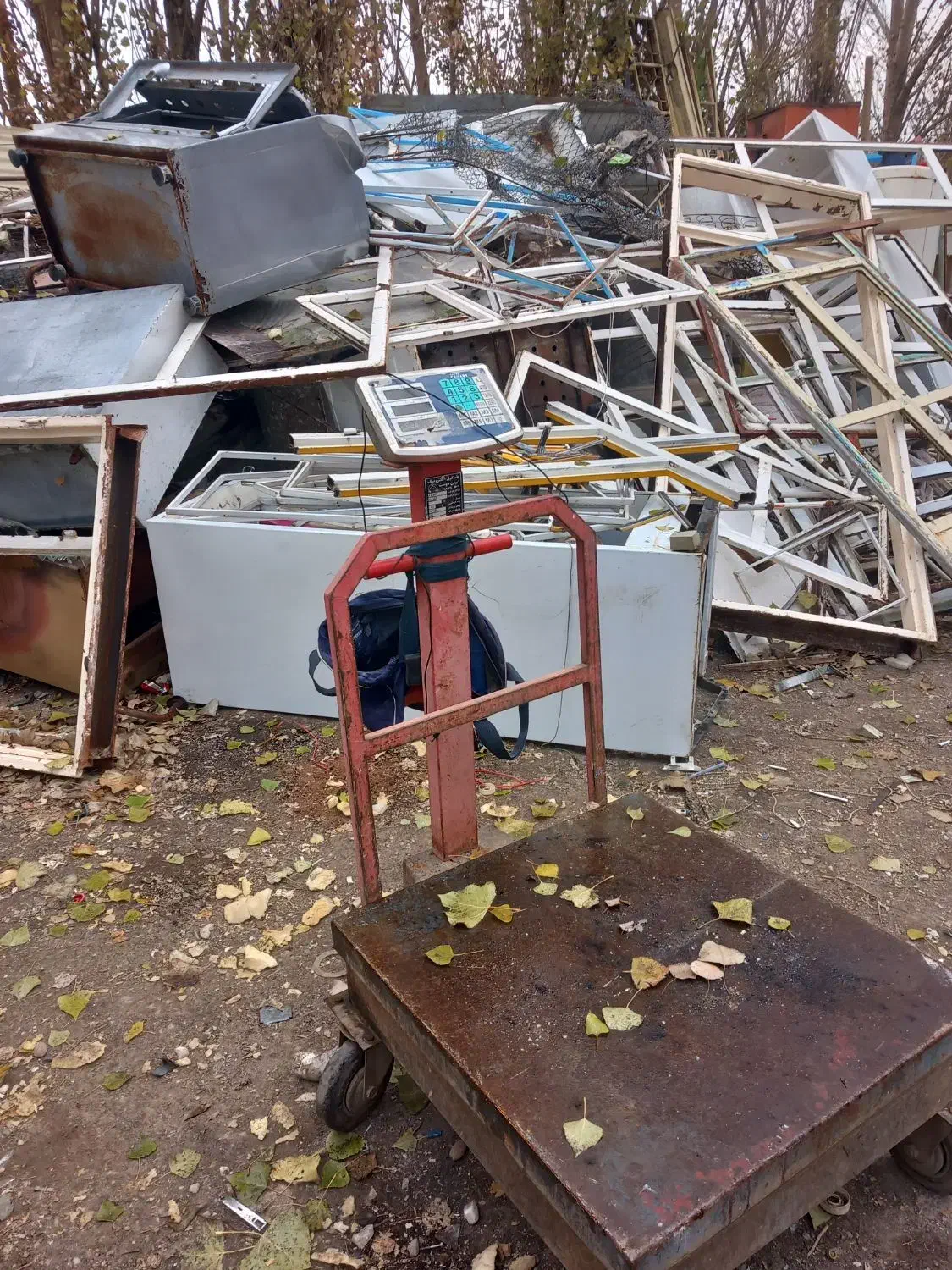 ضایعات اهن مس|عمده‌فروشی|همدان, |دیوار