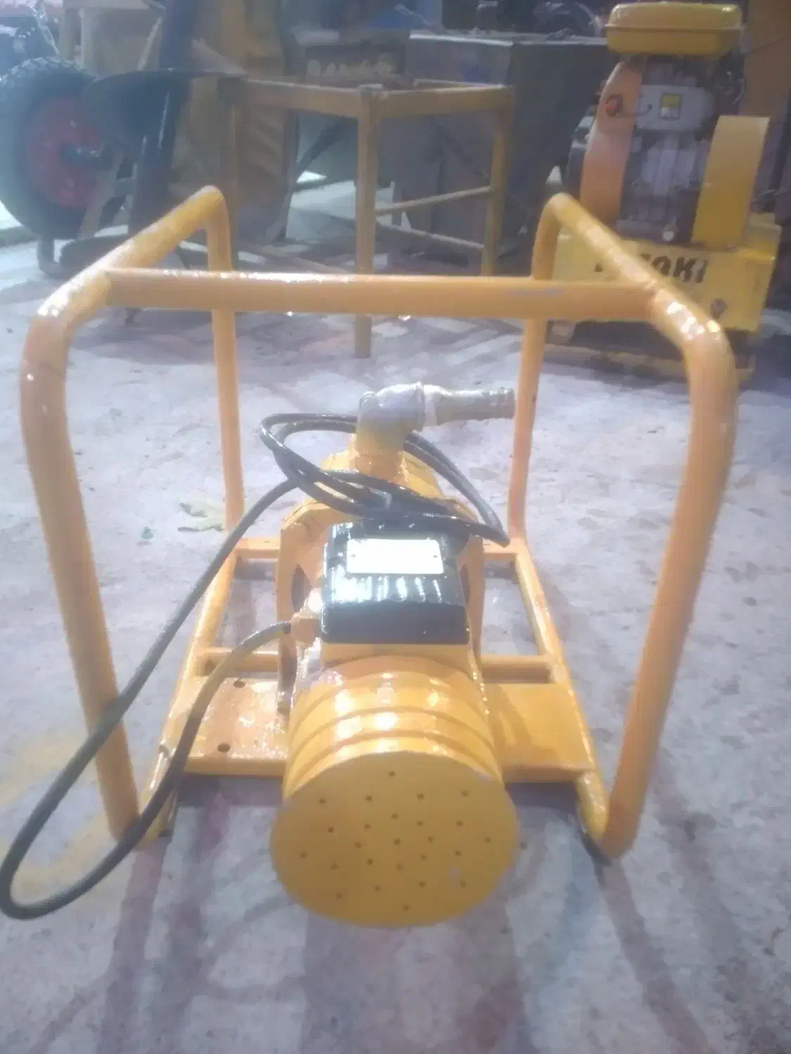 پمپ آب برقی استریم|مصالح و تجهیزات ساختمان|تالش, هشتپر|دیوار