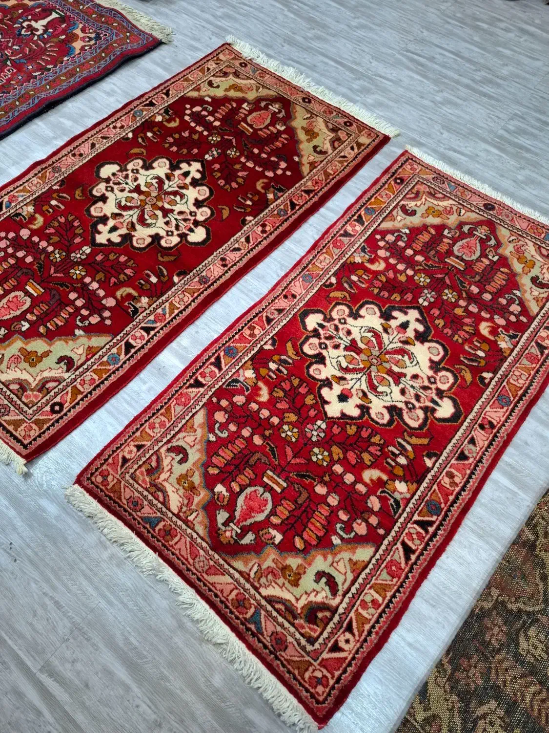 یک جفت فرش زرع و نیم دستباف لیلیان|فرش|تهران, حر|دیوار