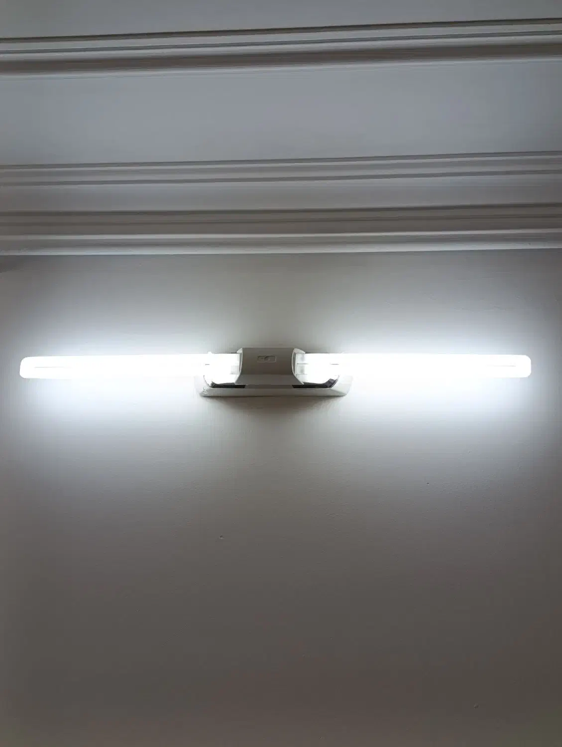 مهتابی|لامپ و چراغ|بروجرد, |دیوار