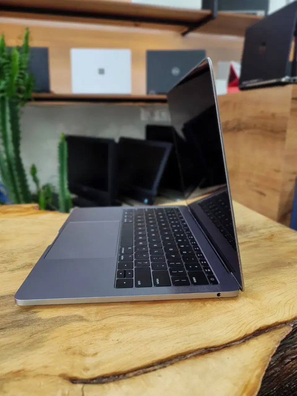 لپتاپ MacBook Pro 2017|رایانه همراه|ساری, |دیوار