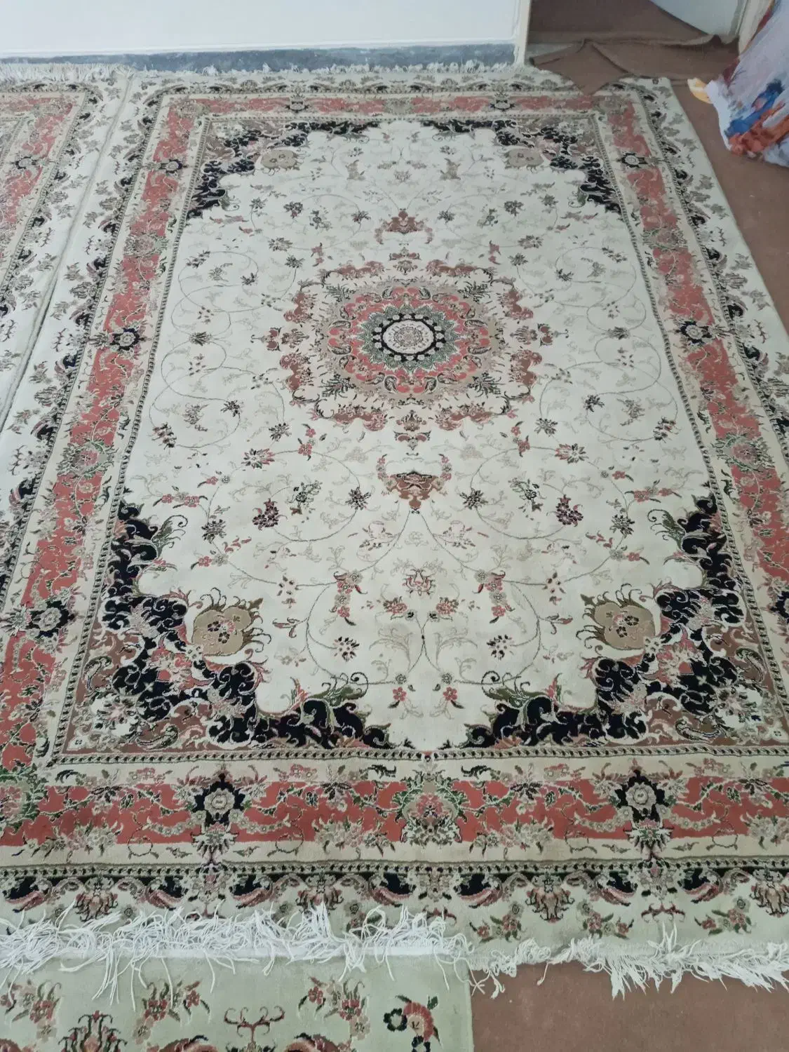 فرش ماشینی 2 عدد 6 متری و 2 عدد 9 متری|فرش|همدان, |دیوار