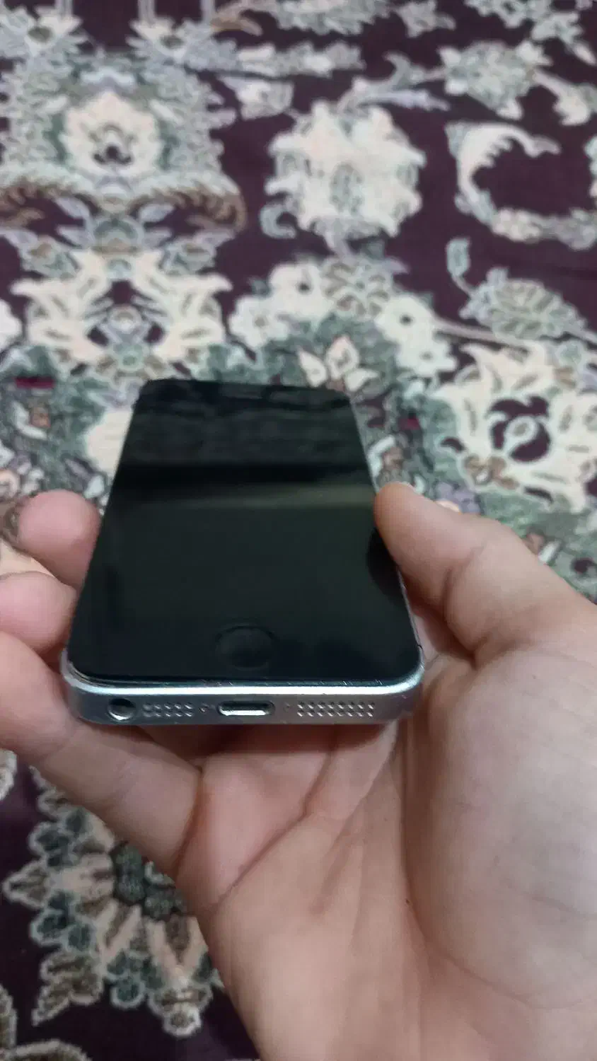 اپل iPhone SE 2016 با حافظهٔ ۶۴ گیگابایت|موبایل|تهران, پاسداران|دیوار