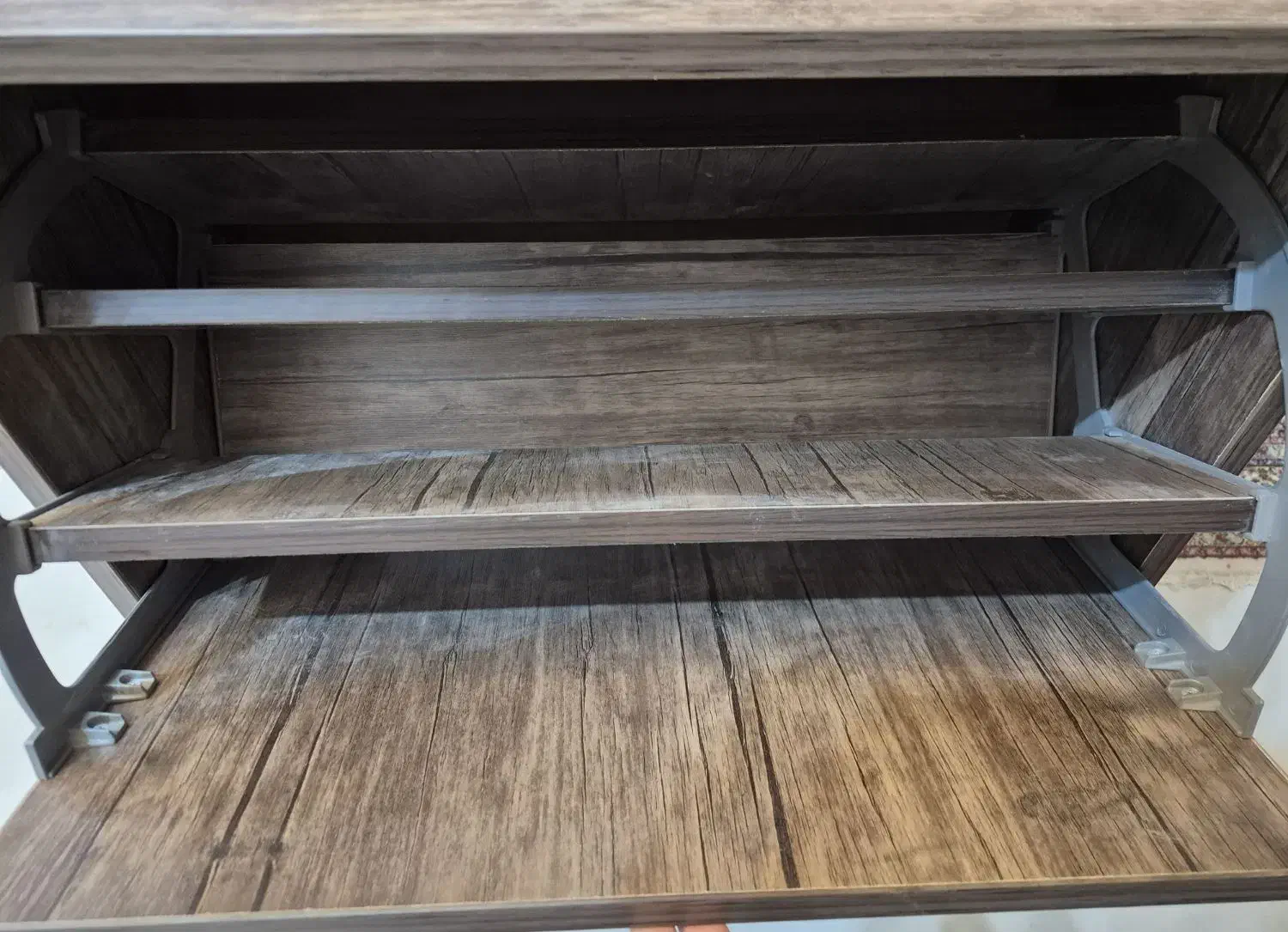 جاکفشی|جاکفشی، کمد، دراور|بیرجند, |دیوار