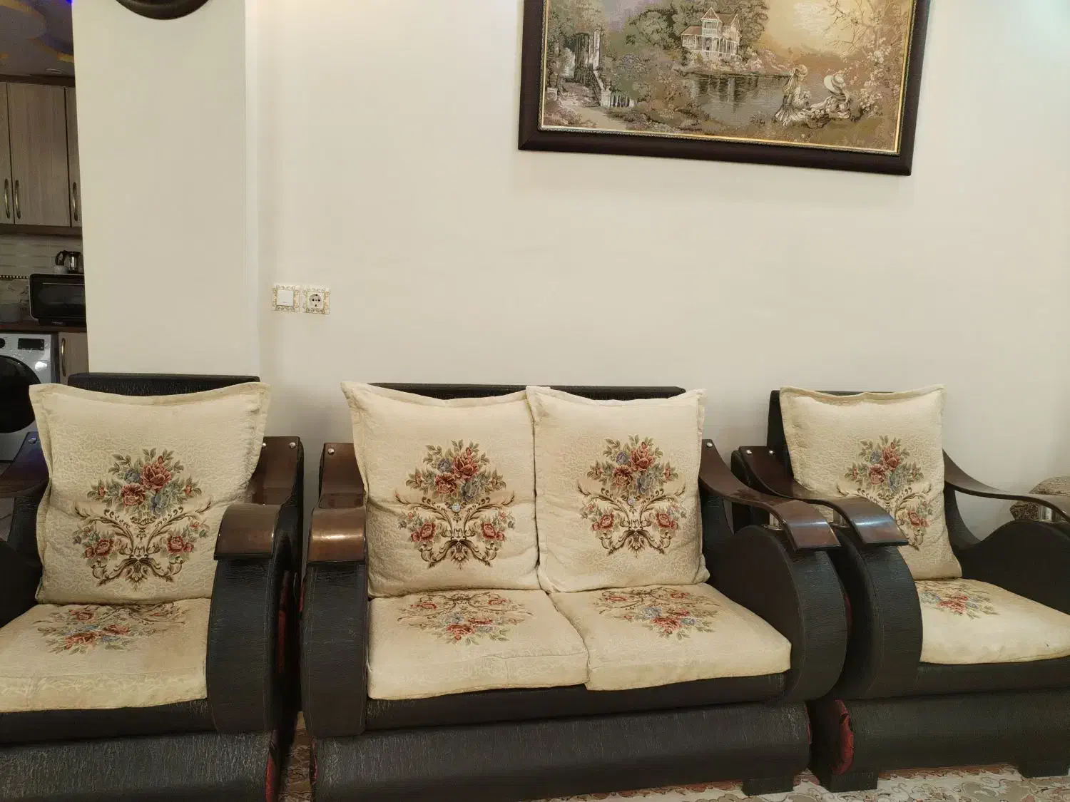 یک دست مبل 7 نفره|مبلمان خانگی و میز عسلی|اردل, |دیوار