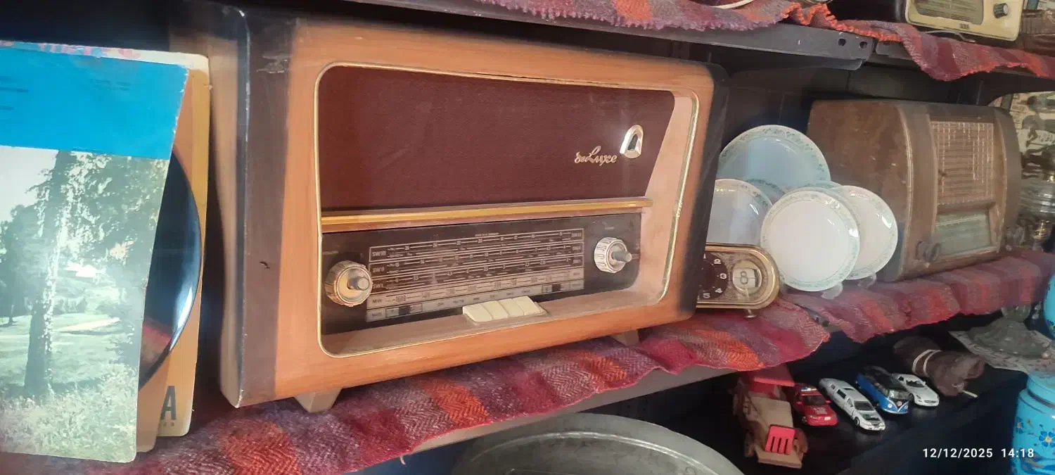 حدود 25تا تلویزیون و رادیو عتیقه ارسال از اصفهان|کلکسیون اشیاء عتیقه|اهواز, نادری|دیوار