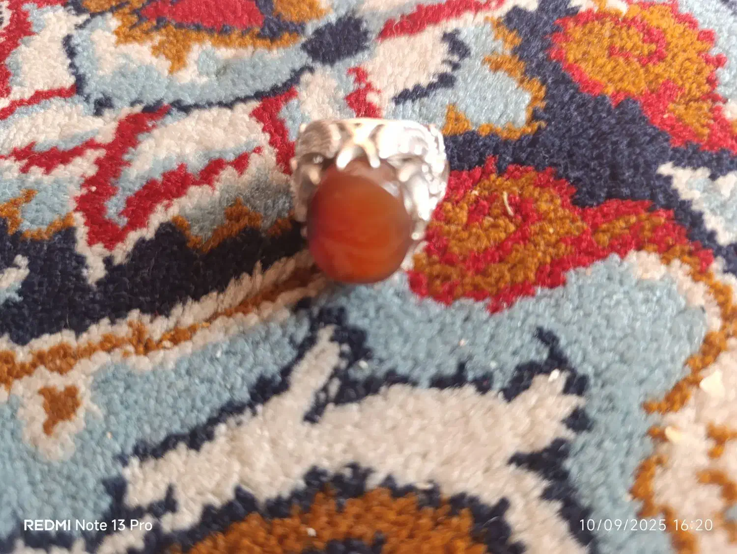 کوروش کبیر عقیق یمنی|جواهرات|شیراز, محراب|دیوار