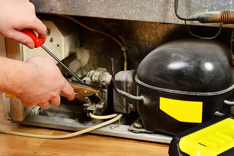 تعیمر انواع یخچال پکیج (یخچال ساز)|خدمات پیشه و مهارت|بابلسر, |دیوار