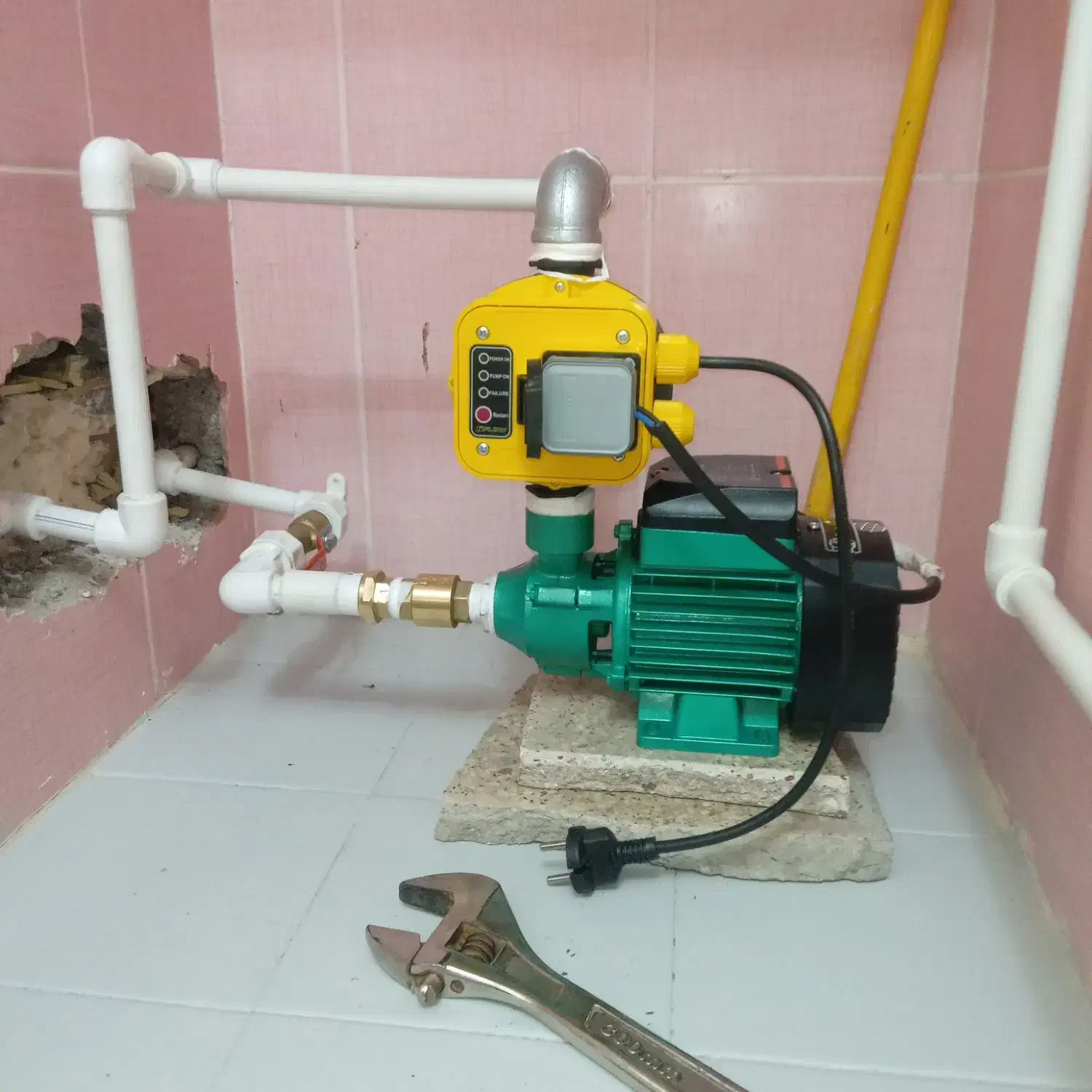 خدمات لوله کشی سیار نصب وتعمیرپمپ آب|خدمات پیشه و مهارت|بندرعباس, |دیوار