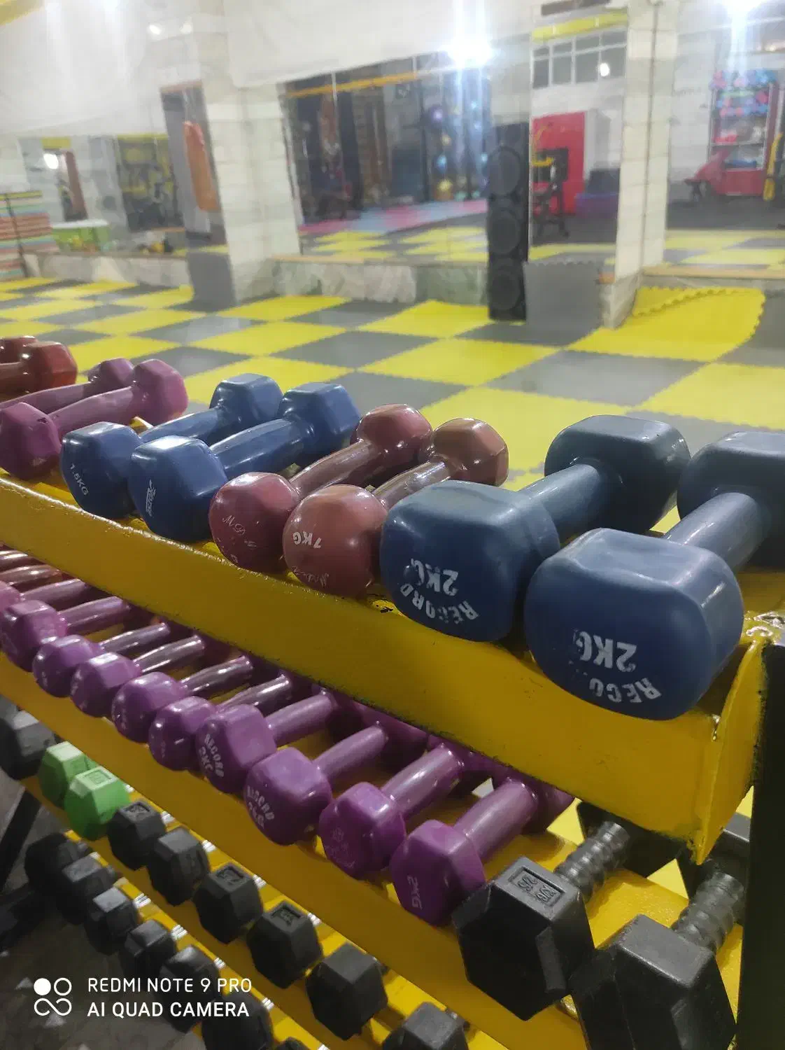 تعدادی وسایل و لوازم و دستگاه ورزشی|تجهیزات ورزشی|الیگودرز, |دیوار