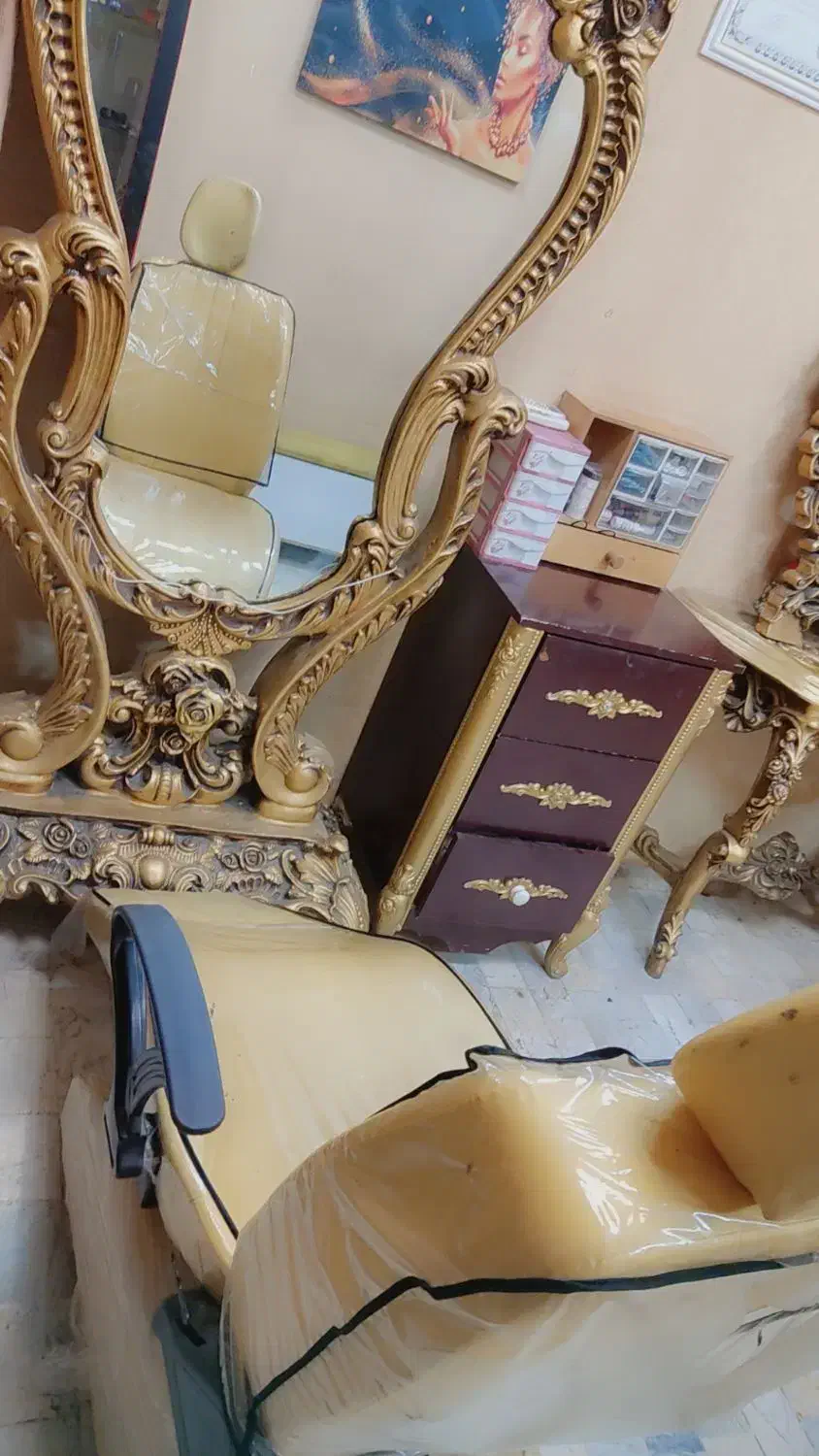 لوازم سالن زیبایی دکور و صندلی و..|آرایشگاه و سالنهای زیبایی|گرگان, |دیوار