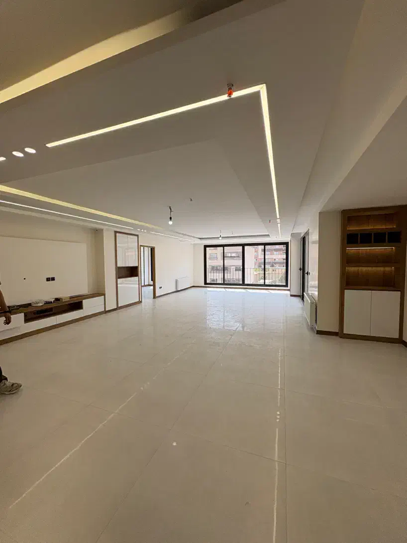 کوی امیریه / ۱۹۵ متر / سه طرف نور|فروش آپارتمان|اصفهان, کوی امیریه|دیوار