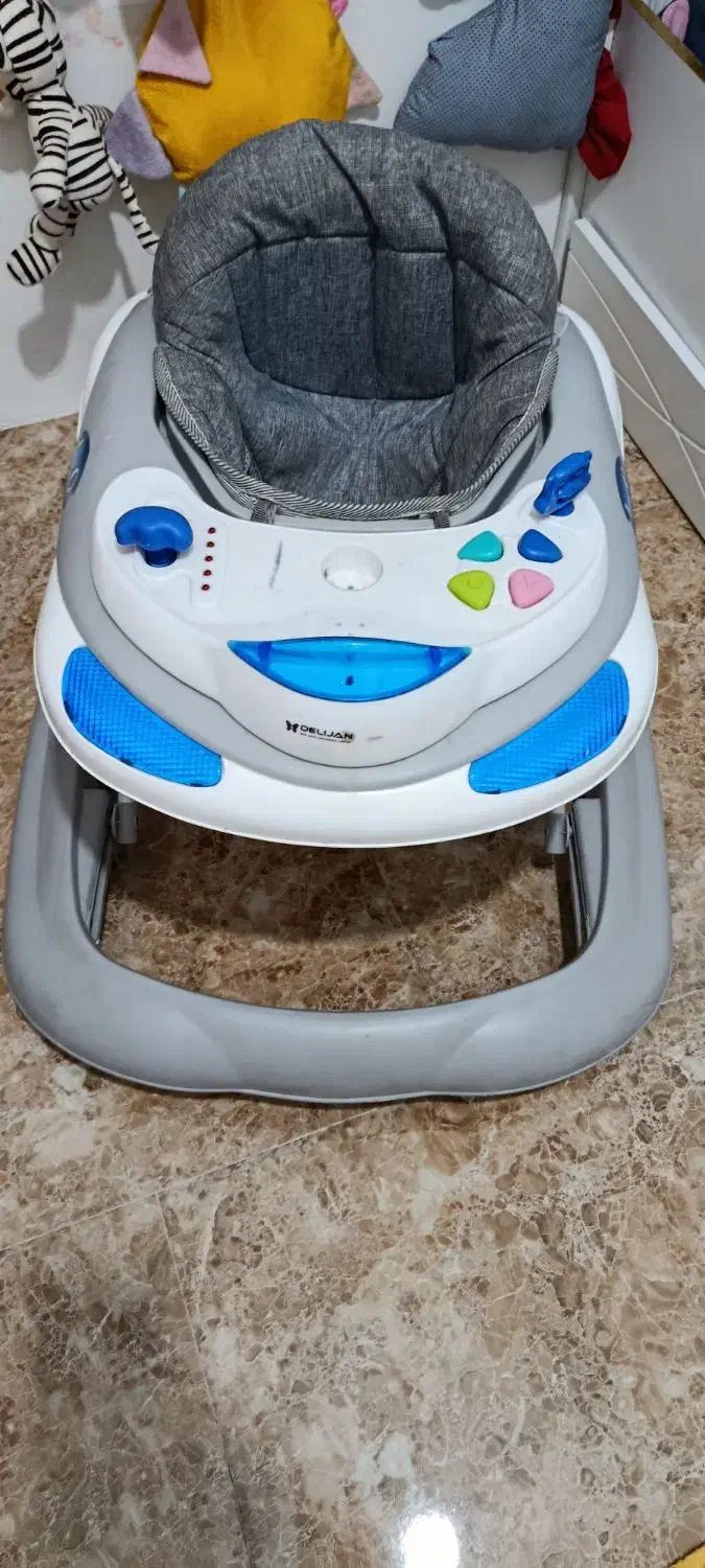 لوازم نوزاد|کالسکه و لوازم جانبی|فیروزکوه, |دیوار