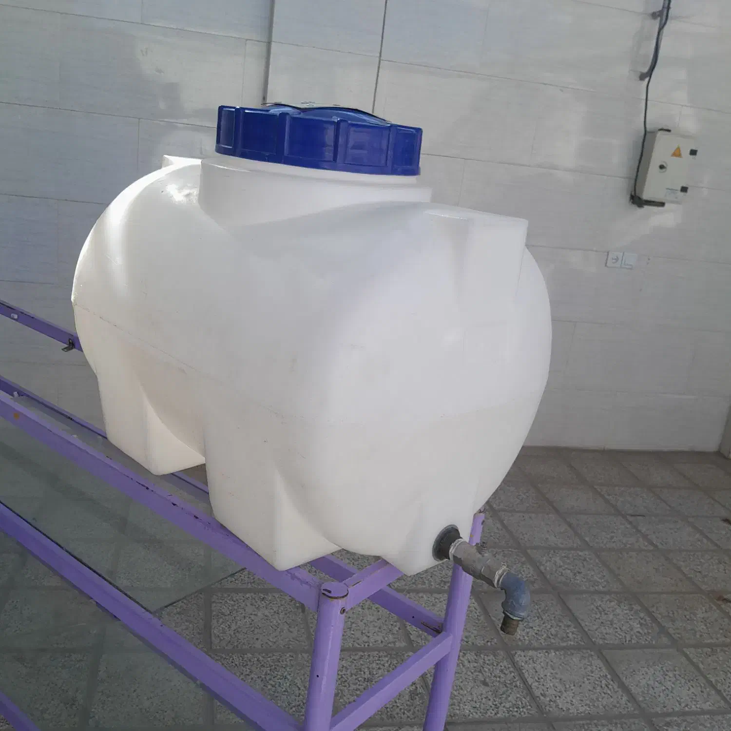 تانکر۲۵۰لیتری|مصالح و تجهیزات ساختمان|کاشمر, |دیوار