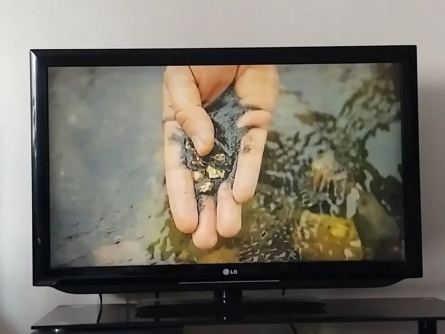 تی وی|تلویزیون و پروژکتور|پردیس, فاز ۸|دیوار