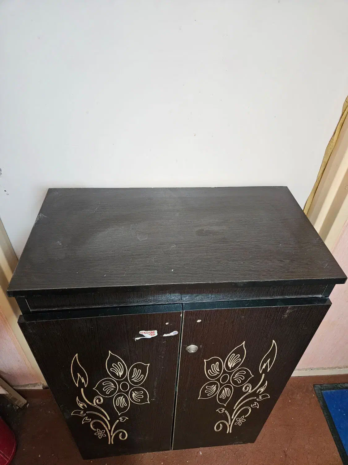 جاکفشی|جاکفشی، کمد، دراور|خاش, |دیوار