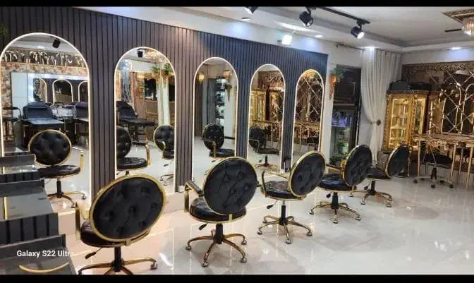 تولیدی انواع آینه قدی آرایشگاهی اینه|آرایشگاه و سالنهای زیبایی|شیراز, شهرک سعدی|دیوار