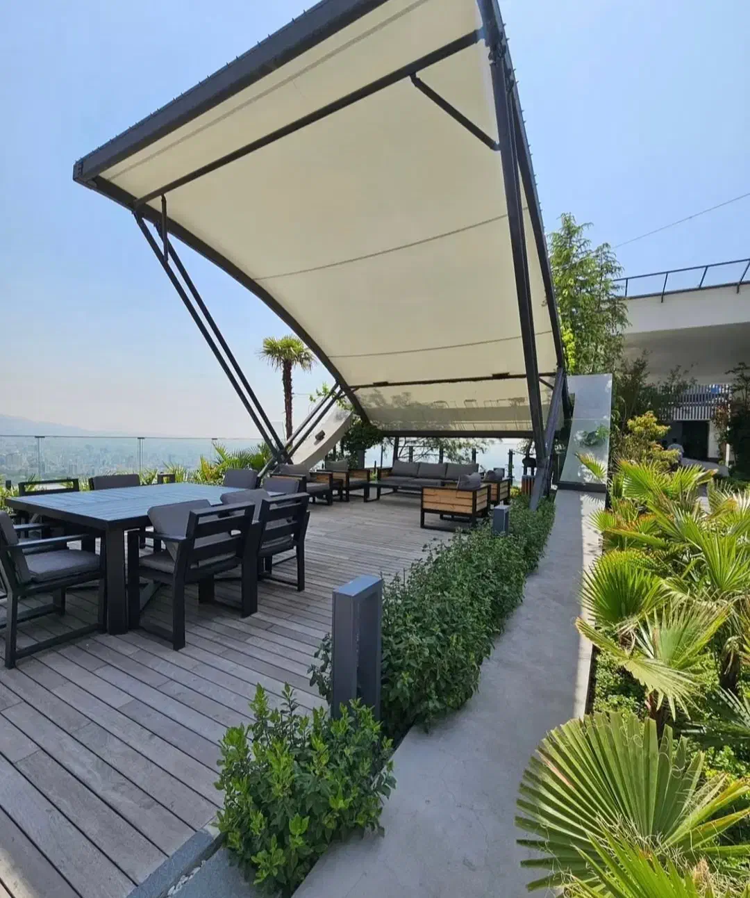 اجاره ۳۲۰ متر فرمانیه/عمارتی مجلل/هتلینگ ۵ ستاره