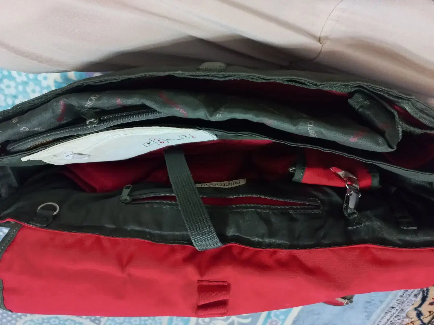 ست رختخواب نوزاد و ساک نوزاد خارجی|اسباب و اثاث بچه|بومهن, |دیوار