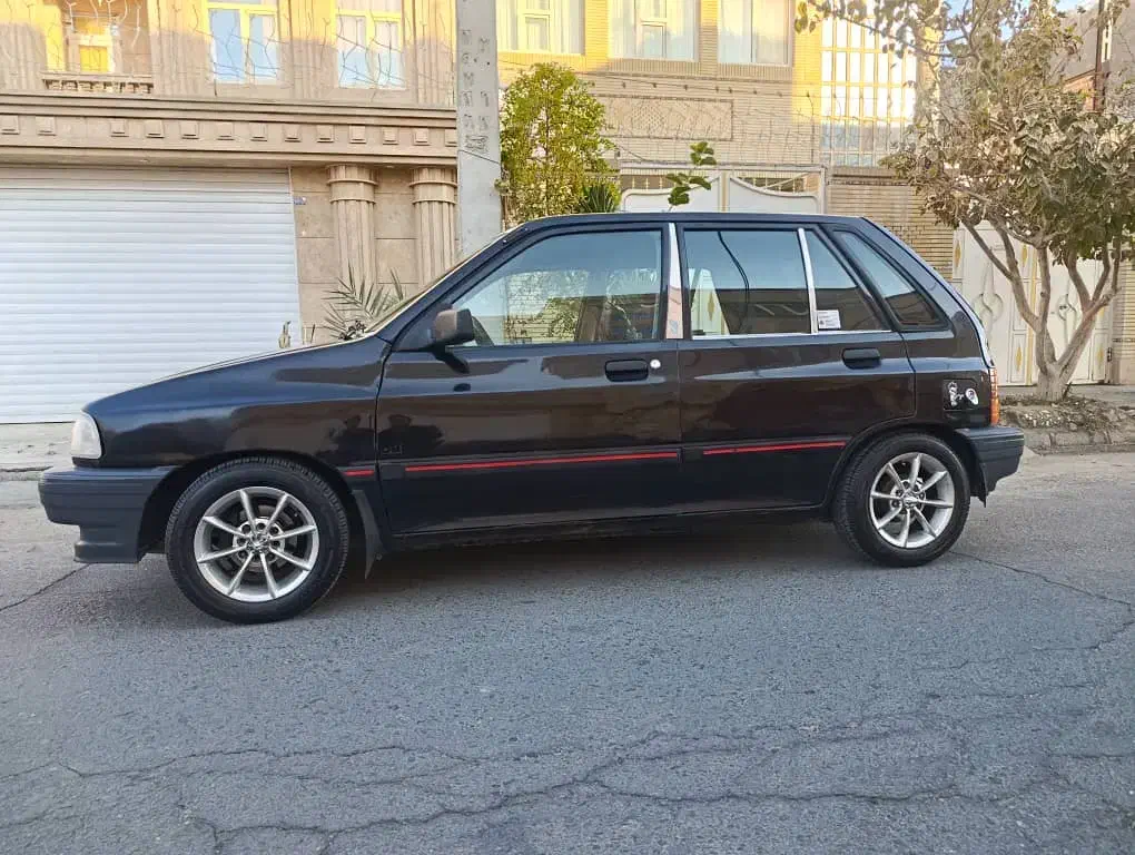 هاچبک  فوق العاده تمیز|خودرو سواری و وانت|زاهدان, |دیوار