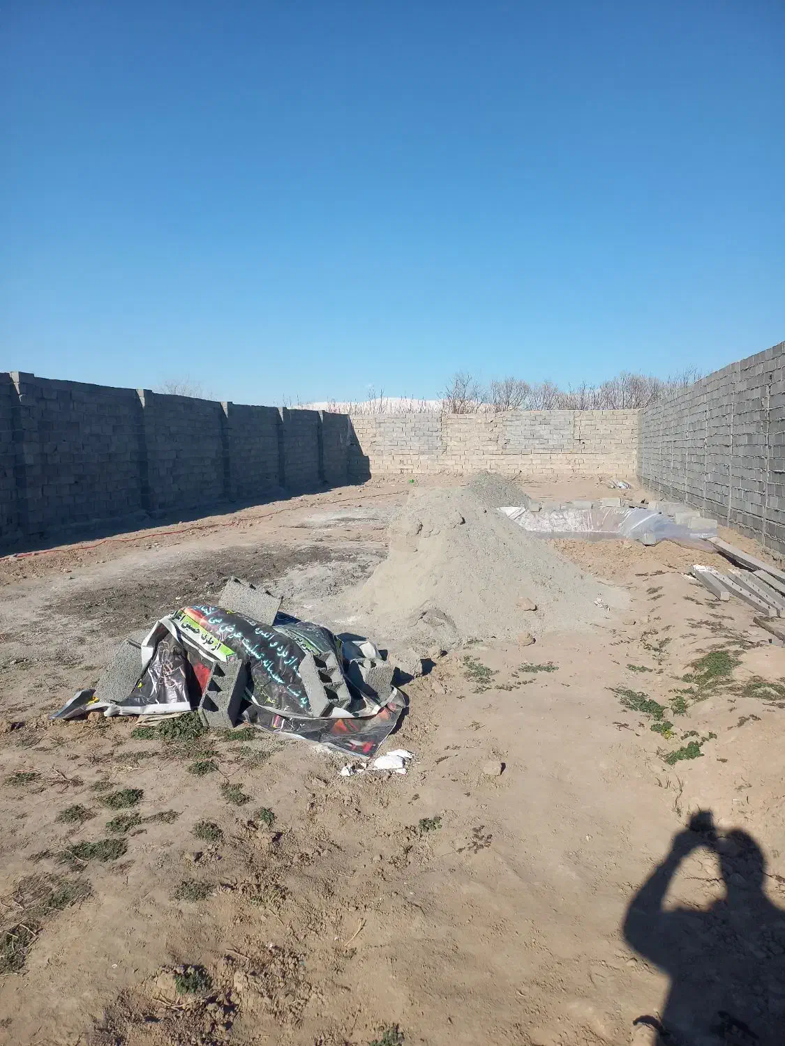 اجاره چهار دیواری حدود ۶۰۰ متر|اجارهٔ دفتر صنعتی، کشاورزی، تجاری|شهریار, دهشاد بالا|دیوار